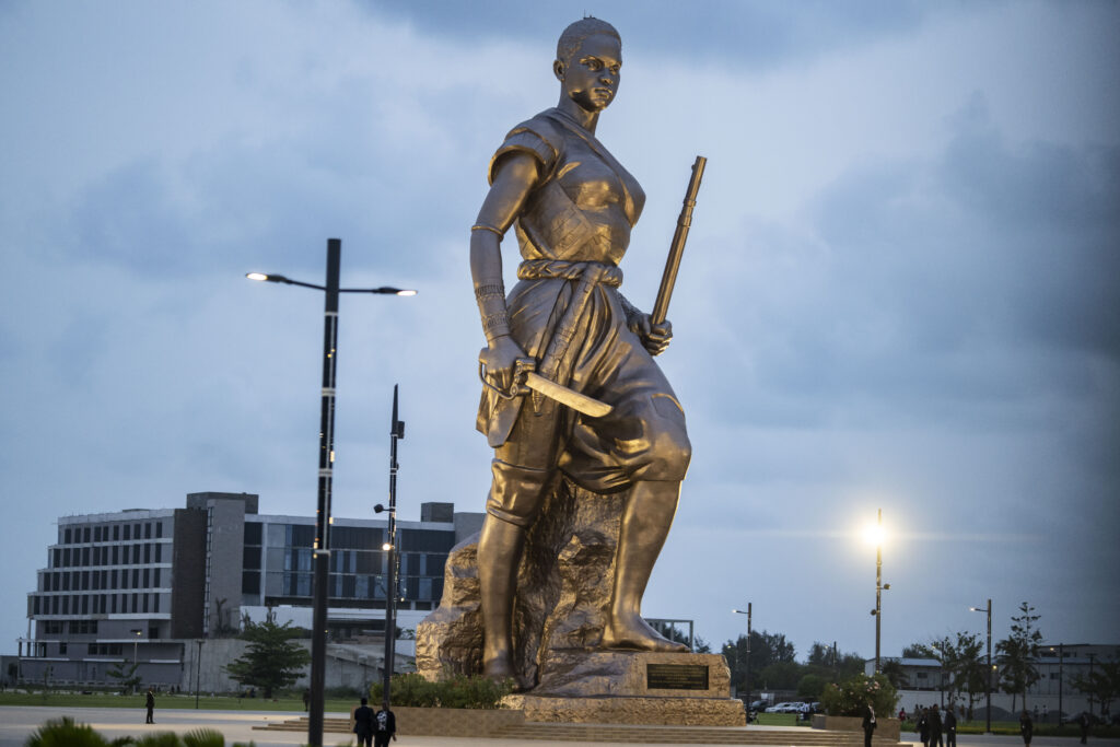 Tourisme-Place de l'Amazone Bénin